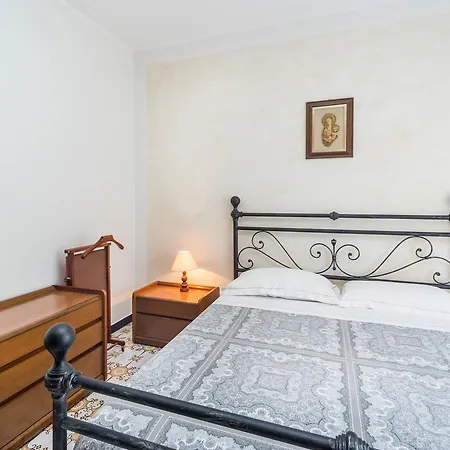 Park&beach Monterosso Fegina No Sea View *